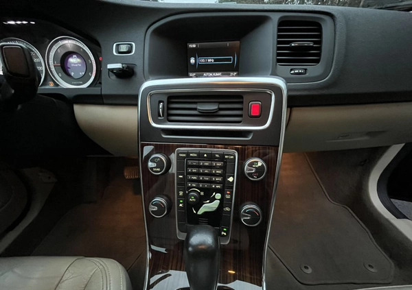 Volvo S60 cena 37500 przebieg: 175500, rok produkcji 2010 z Kędzierzyn-Koźle małe 254